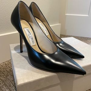 Jimmy Choo Pumps: Size 4